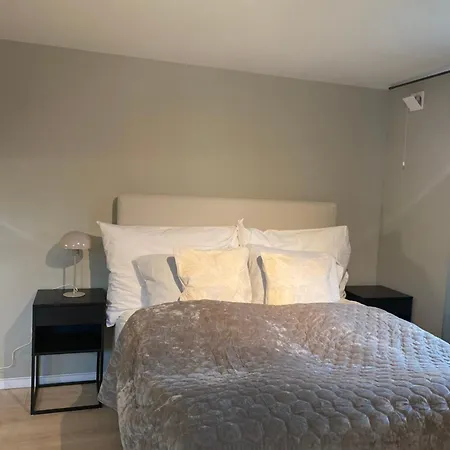 شقة With Parking *